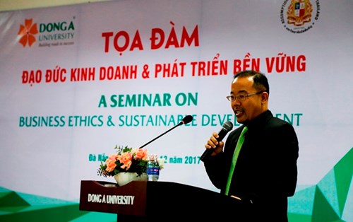 “Đạo đức kinh doanh & phát triển bền vững”